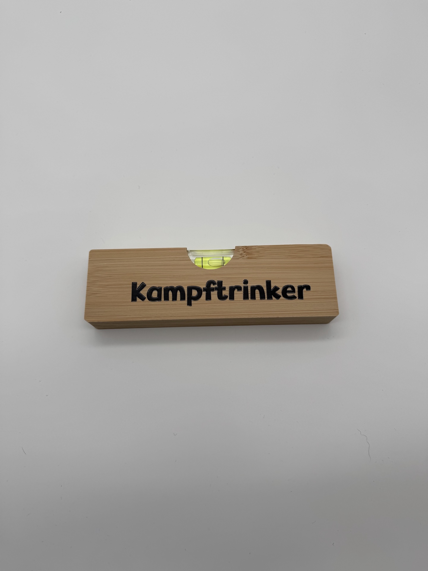 Mini-Wasserwaage mit Flaschenöffner